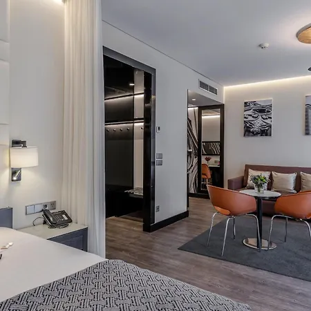 Santa Justa Hotel