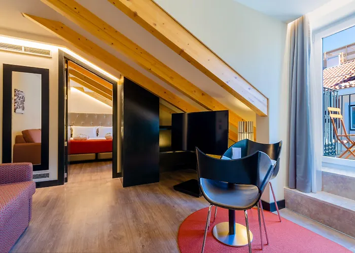 Santa Justa Hotell 4*