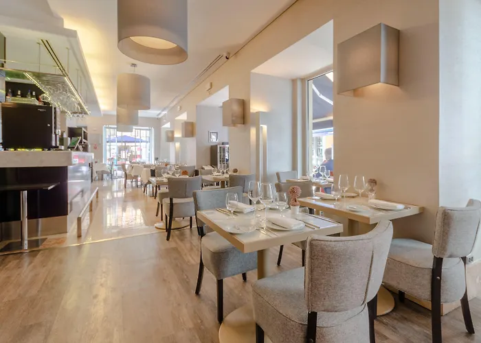 圣塔胡斯塔酒店 酒店 4*